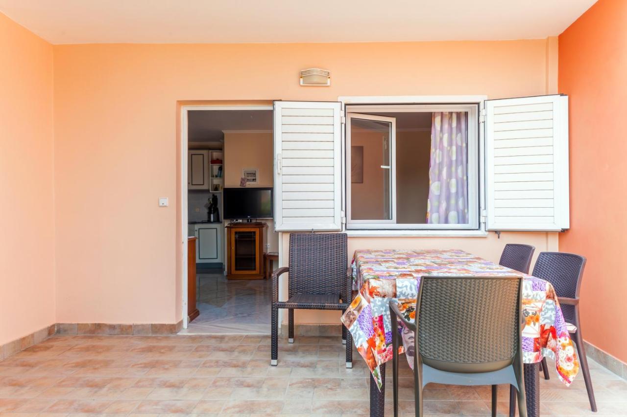 Christine Seaside Apartments In Chania สตาโลส ภายนอก รูปภาพ